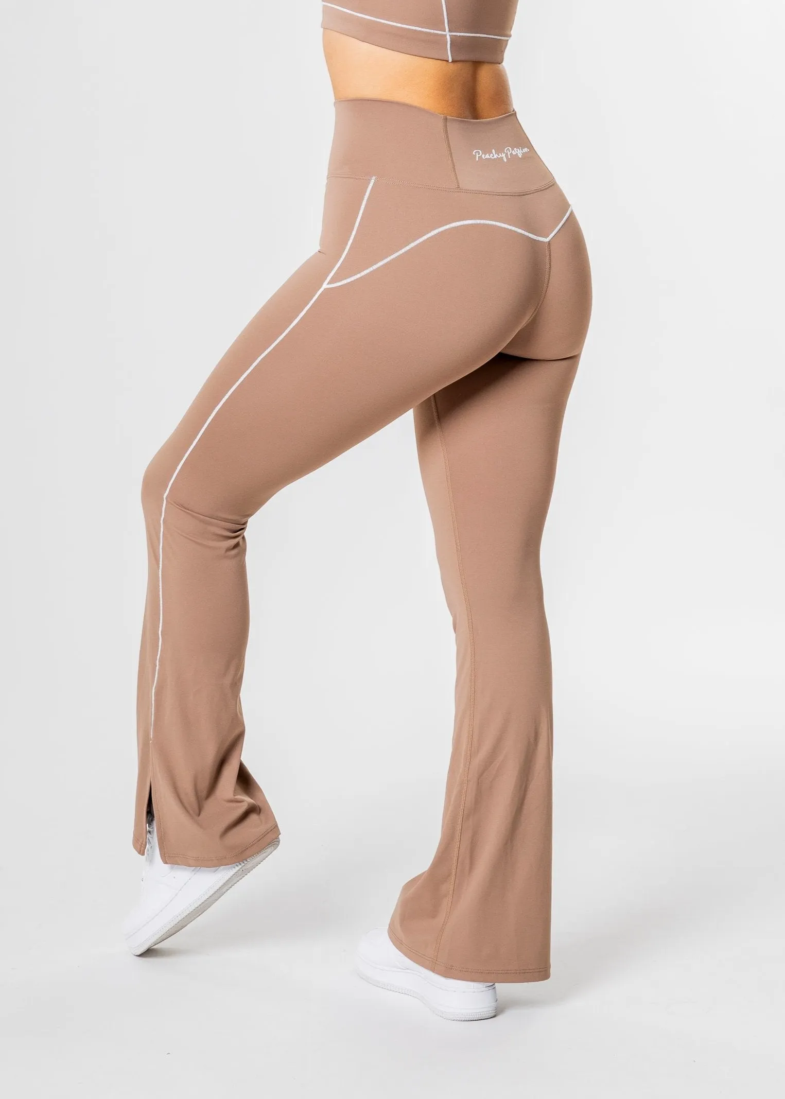 HARMONY Flared Leggings