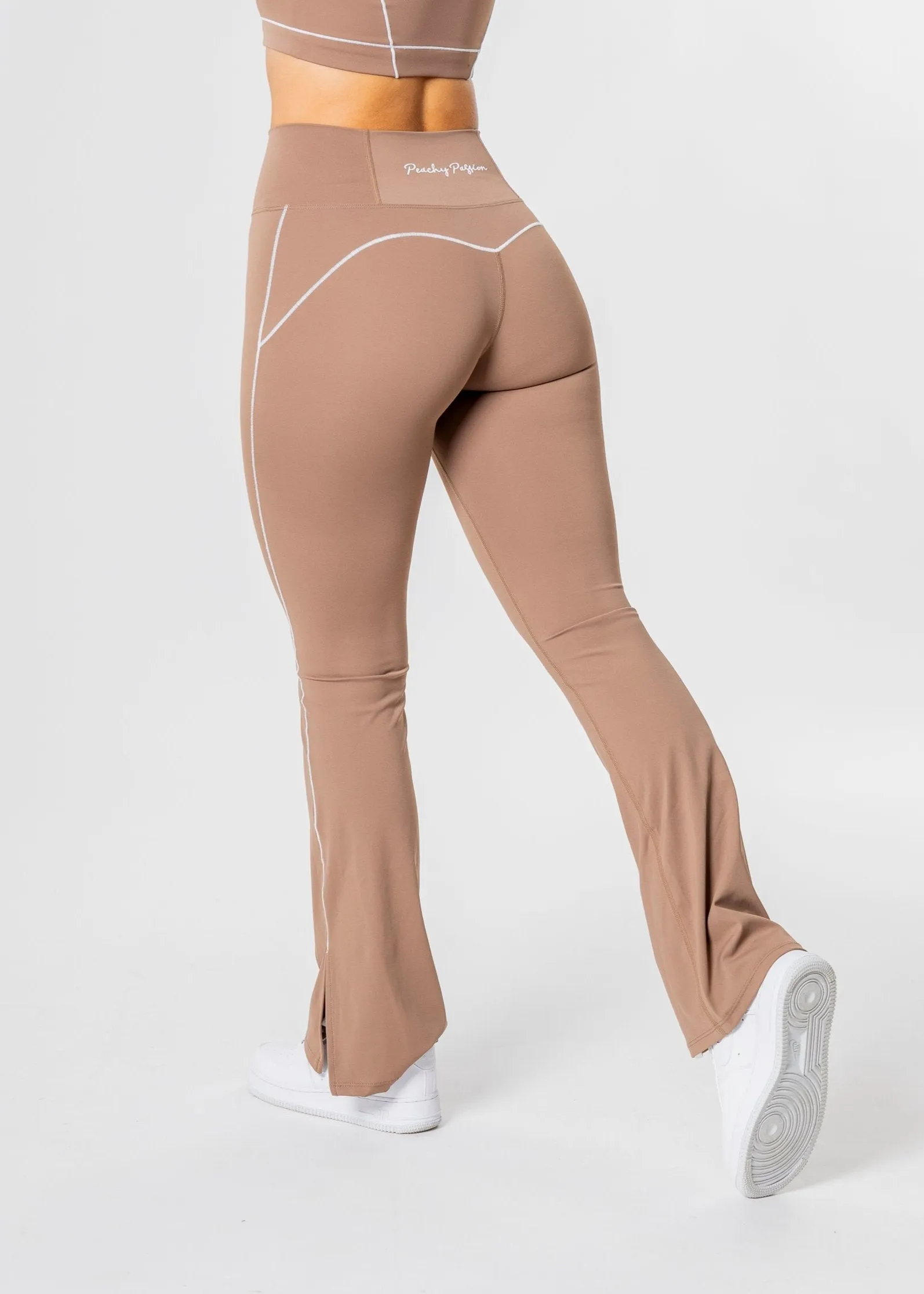 HARMONY Flared Leggings