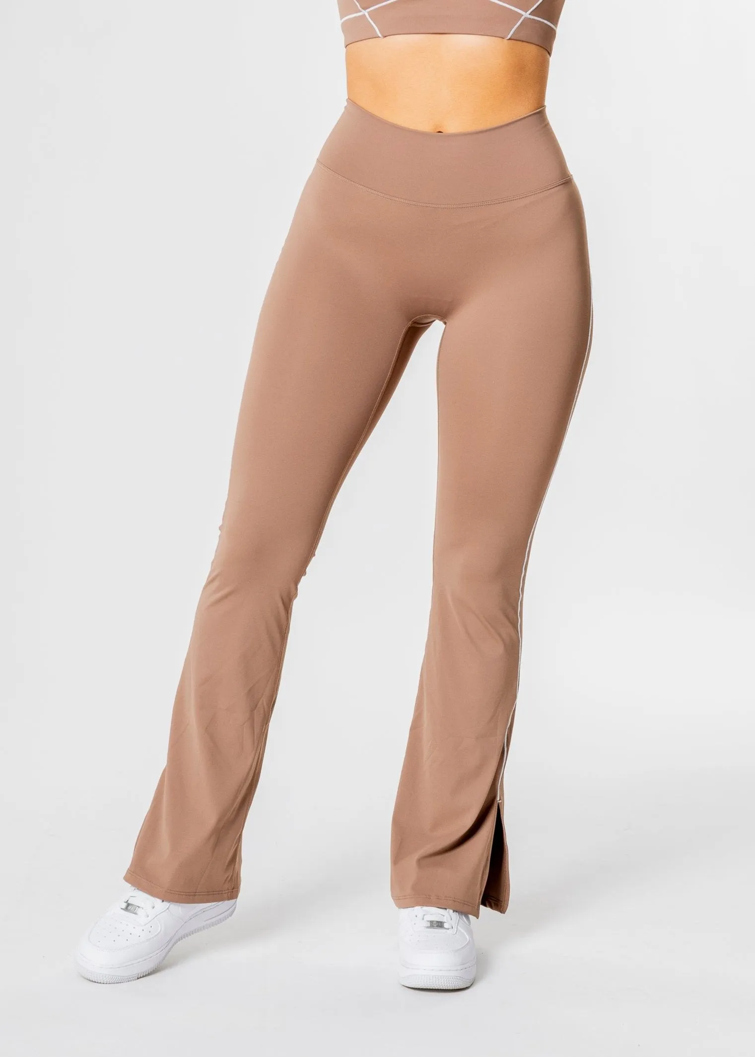 HARMONY Flared Leggings